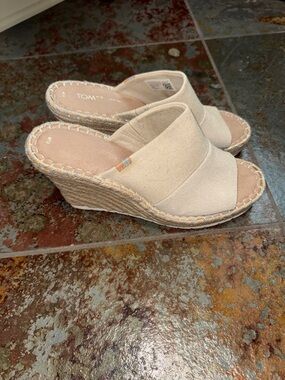 TOMS Natural Beige Espadrille Wedge Slide - Women's